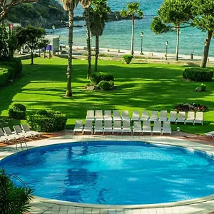 Hotel & Wellness